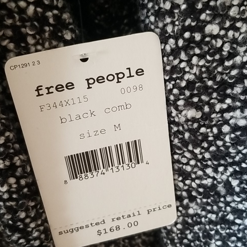 Free People oversized cardigan sweater. Size medium. New with tag. - Picture 5 of 12